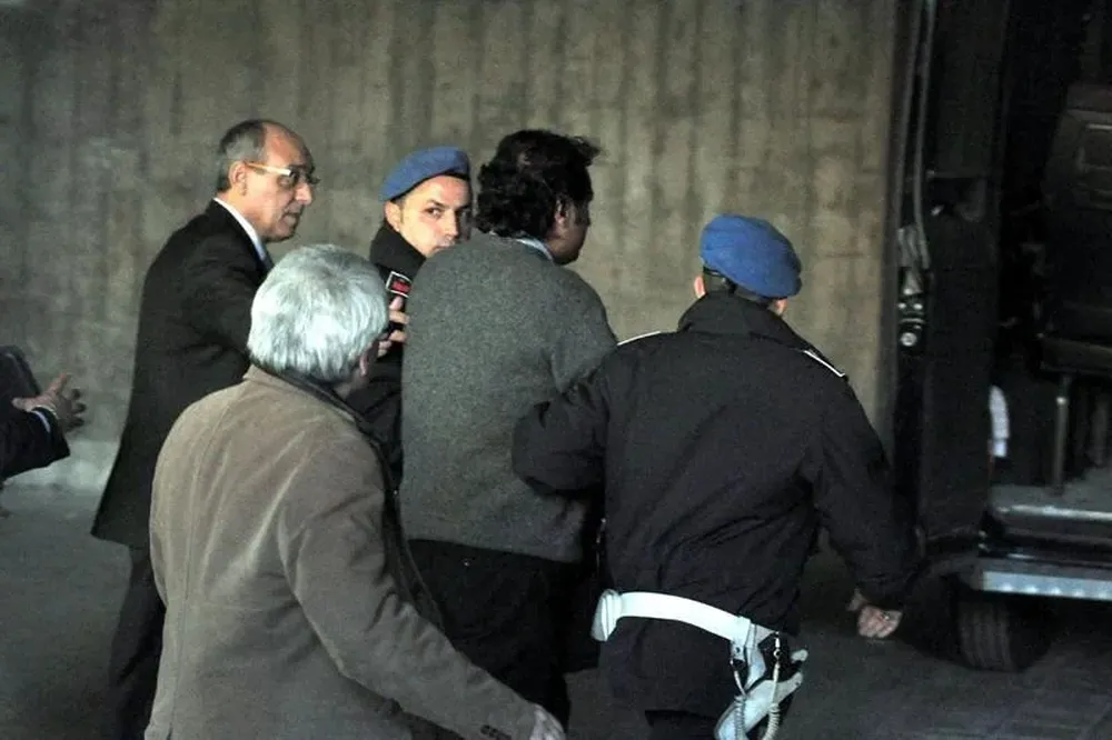 La Policía custodia a Francesco Schettino