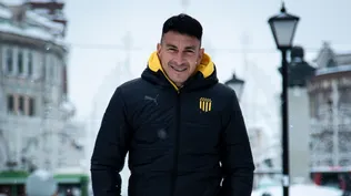 Japo Rodríguez con el equipo de Peñarol de esports