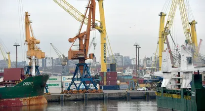 Montecon en el puerto de Montevideo. Archivo