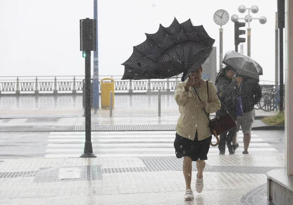 Alerta por fuertes vientos y tormentas en el norte de España