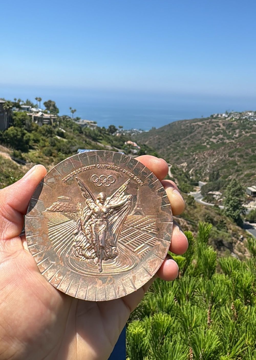 Deportista mostró cómo se deterioró su medalla ganada en París 2024