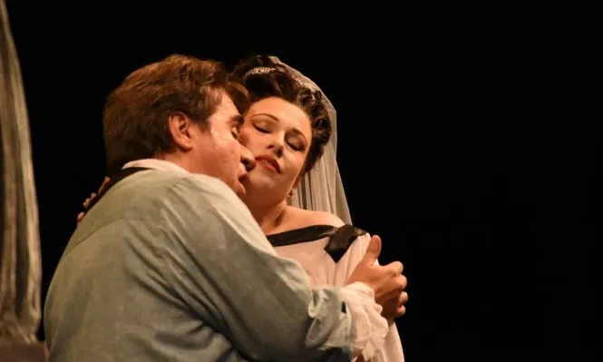 Cómo se hace Tosca, una superproducción de ópera que se verá en el Solís