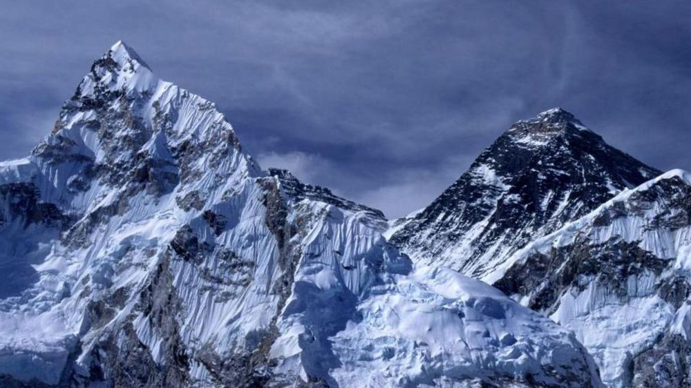 Un nuevo estudio muestra que la erosión de un río ha hecho al Everest más alto.