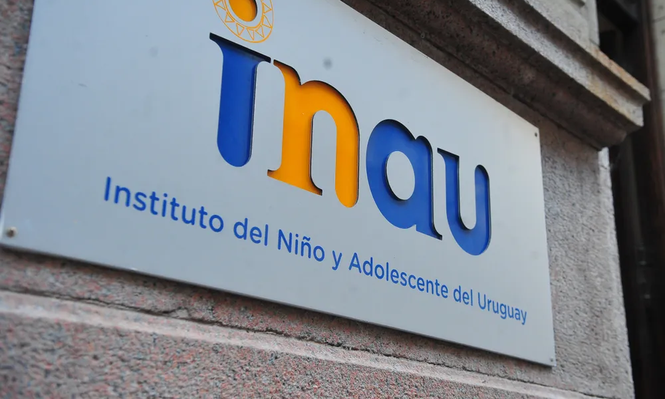 Polémica por los US$ 250 mil del INAU a universidad argentina: una marcha atrás, una asesora del directorio como docente y advertencias por argumentos insuficientes