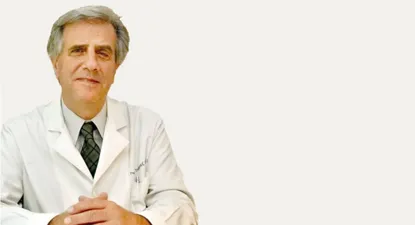 el presidente que no dejo de ejercer como doctor: mi hobby es la medicina