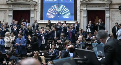 La Ley de Glaciares se aprobó con 137 votos afirmativos.