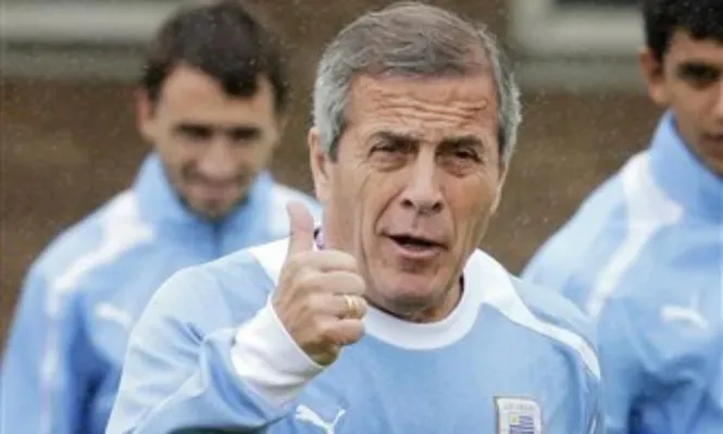 Tabárez les puso el despertador