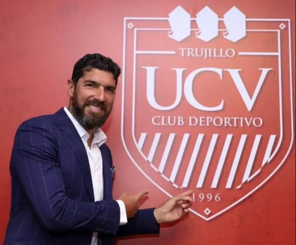 Sebastián Abreu en su presentación de diciembre en César Vallejo