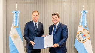 El ministro del Interior, Diego Santilli, junto al gobernador de San Juan, Marcelo Orrego.
