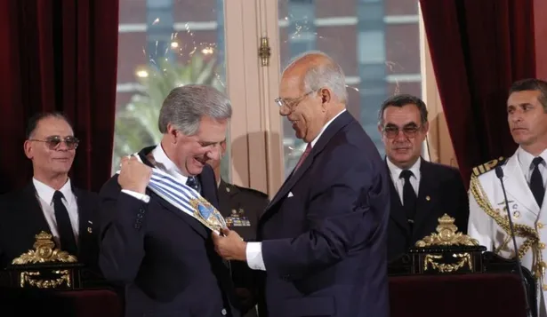 ¡Ah! Los dolores de la parición
