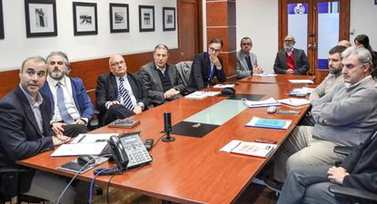 ¿Qué dijo el comité del gobierno que analizó riesgos en el sistema financiero?