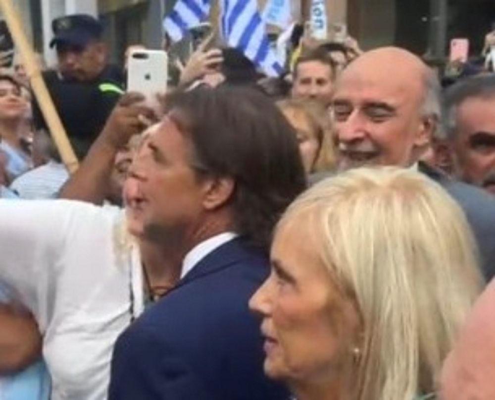 Lacalle Pou en Plaza Independencia