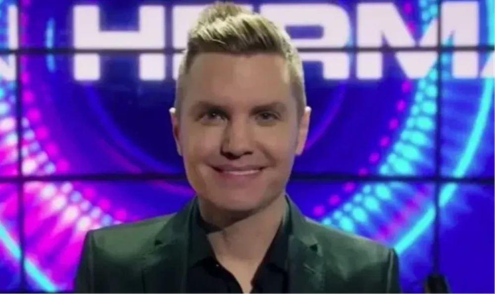 Todo listo para el regreso de Santiago del Moro a las galas