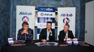 Gerente de Marketing de Portezuelo, Gerardo Paciel, Gerente de Marketing de Abitab, Álvaro Touron y el representante de Panini, Claudio Lerner.
