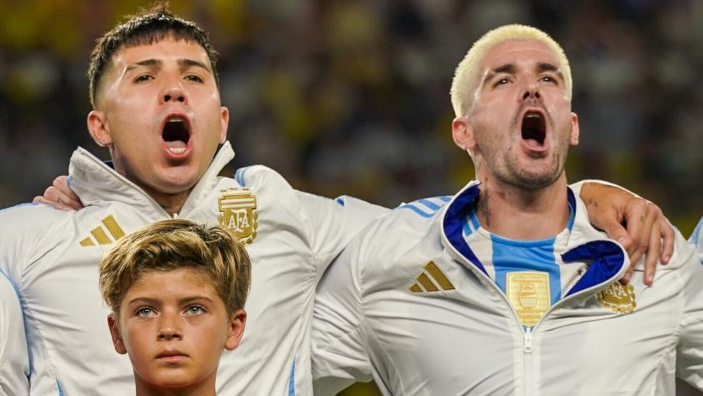 Enzo Fernández y Rodrigo De Paul