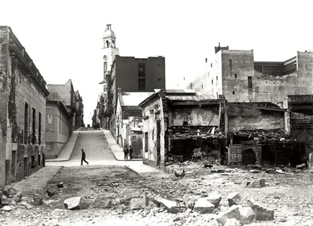 Calle Misiones, en 1929 (foto propiedad del Centro de Fotografía)