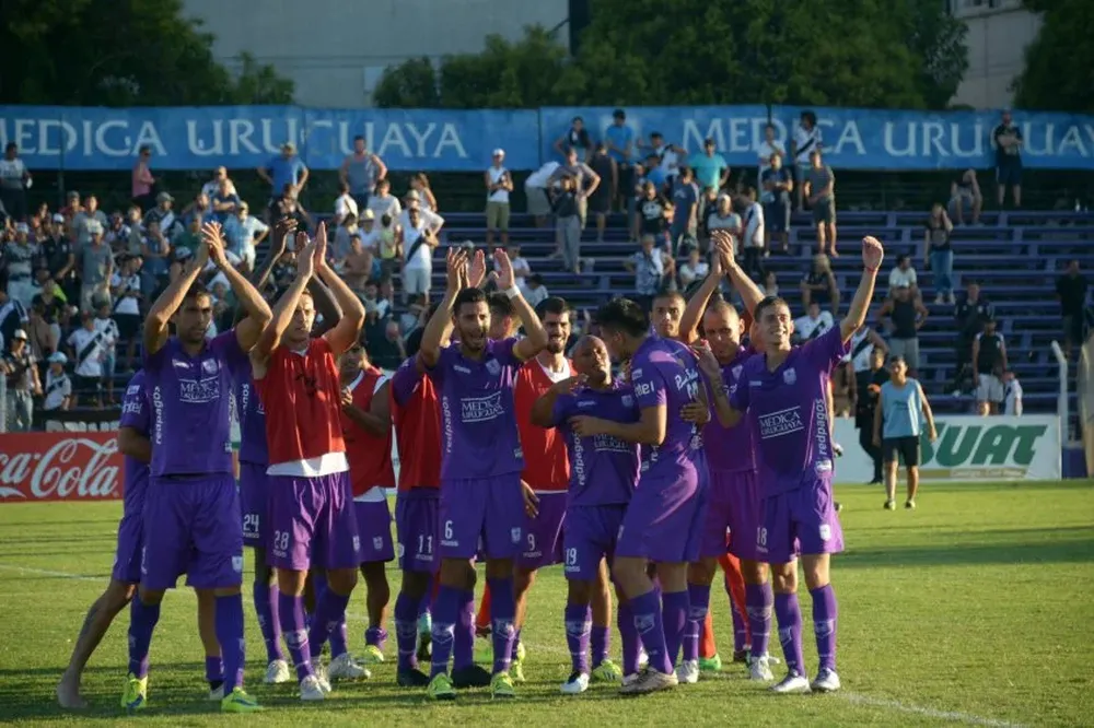 El festejo de los violetas