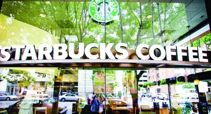 Starbucks y Airbnb responden al decreto antimigratorio de Trump