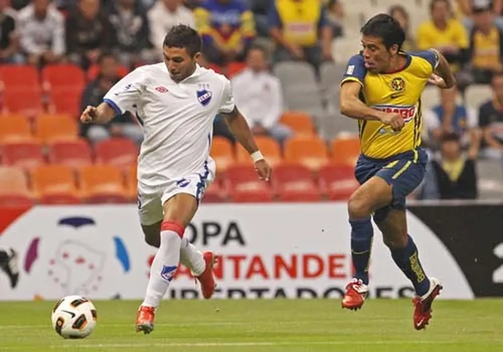 América-Nacional, en 2011.