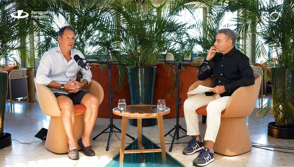 Jorge Brito junto a Luis Majul.