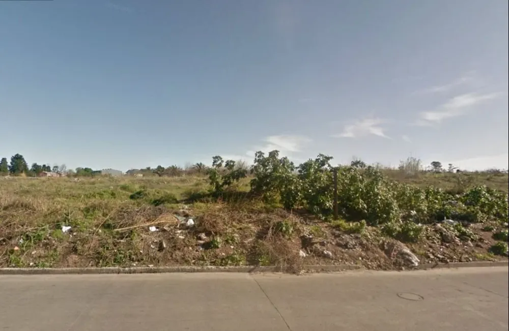 Descampado en Camino Edison y Watt, barrio Peñarol