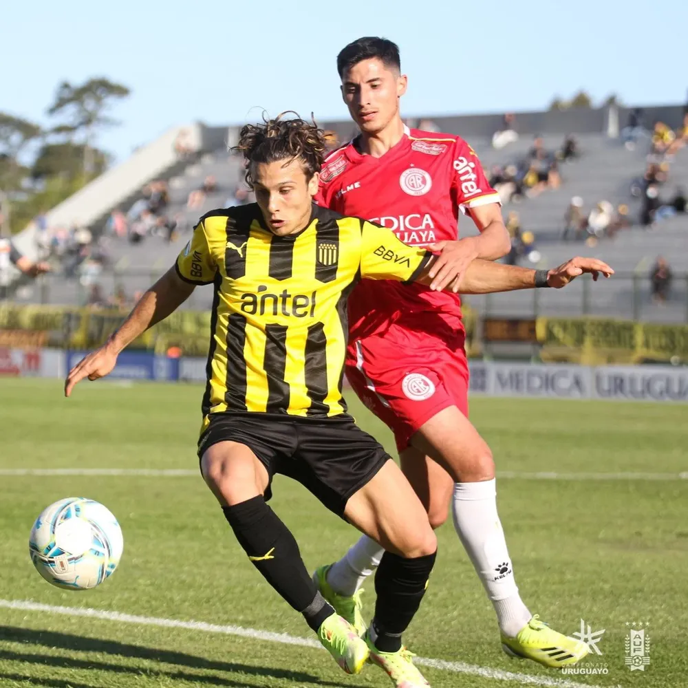 Agustín Canobbio terminó jugando de 9 contra Rentistas