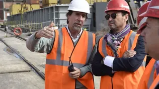 El embajador chileno, Carlos Parker, junto a directivos de Montecon.