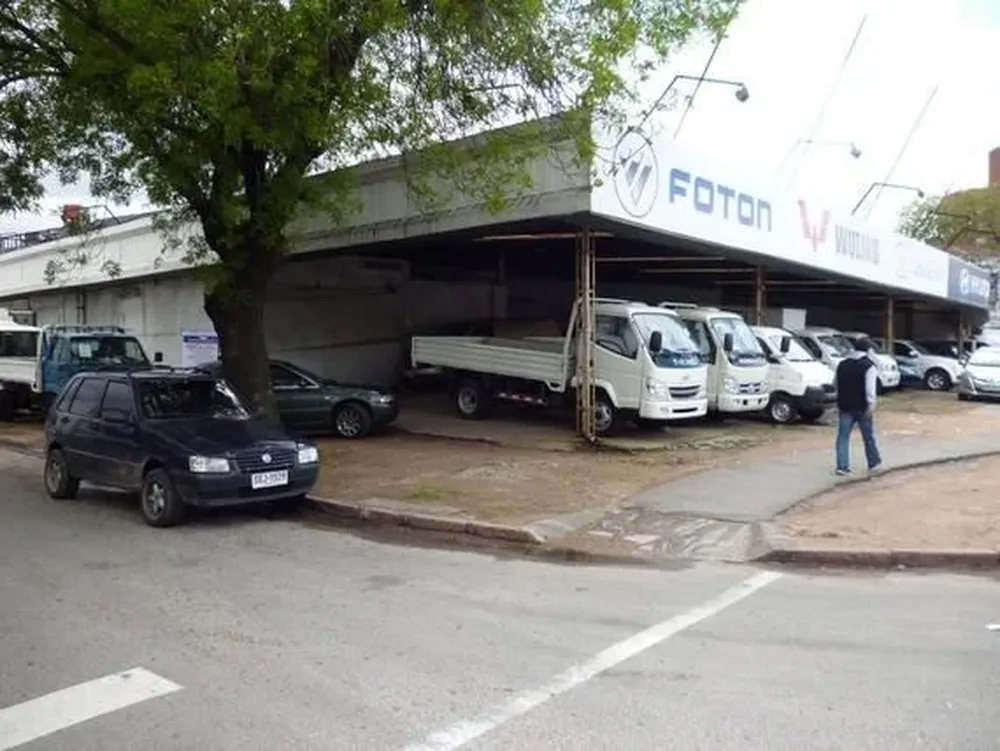 El remate del predio será al mejor postor, en dólares y sin base