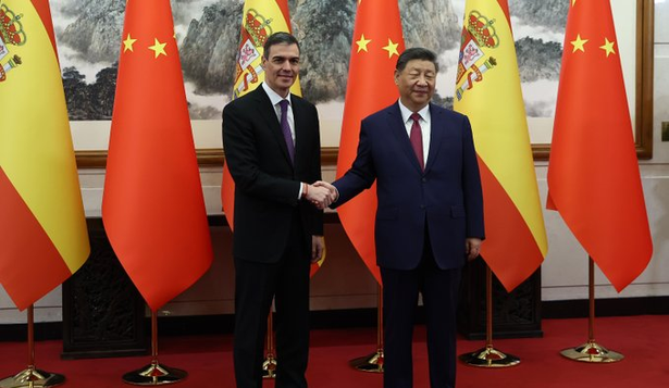 El presdidente del Gobierno español, Pedro Sánchez y el presidente chino, Xi Jinping.