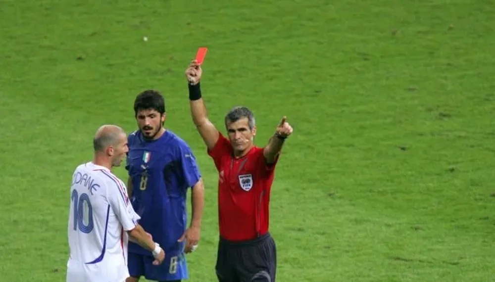 Horacio Elizondo y la roja a Zidane en Alemania 2006