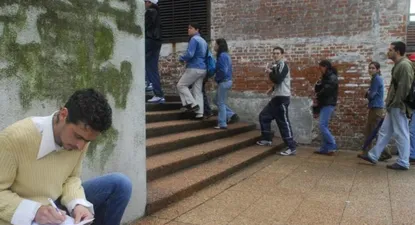 Ser joven y mujer en el interior: la pesadilla de buscar trabajo