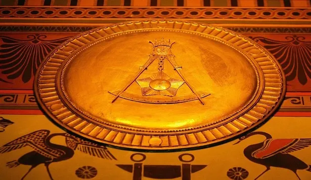Aunque originalmente era una sociedad secreta, la masonería intenta combatir la falta de transparencia con la que históricamente se la asoció.