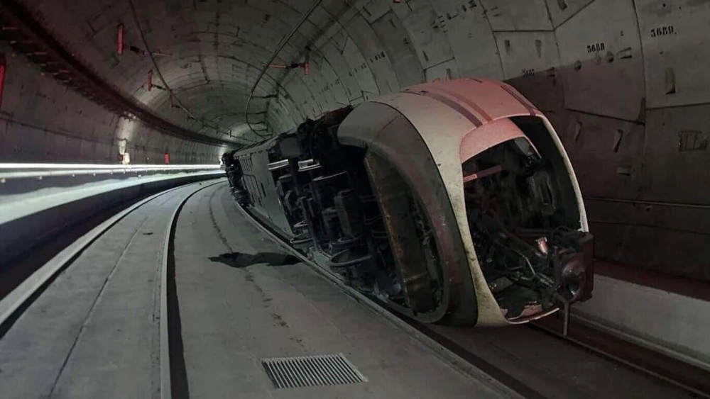 Así quedó el tren de alta velocidad que descarriló en el túnel de Atocha