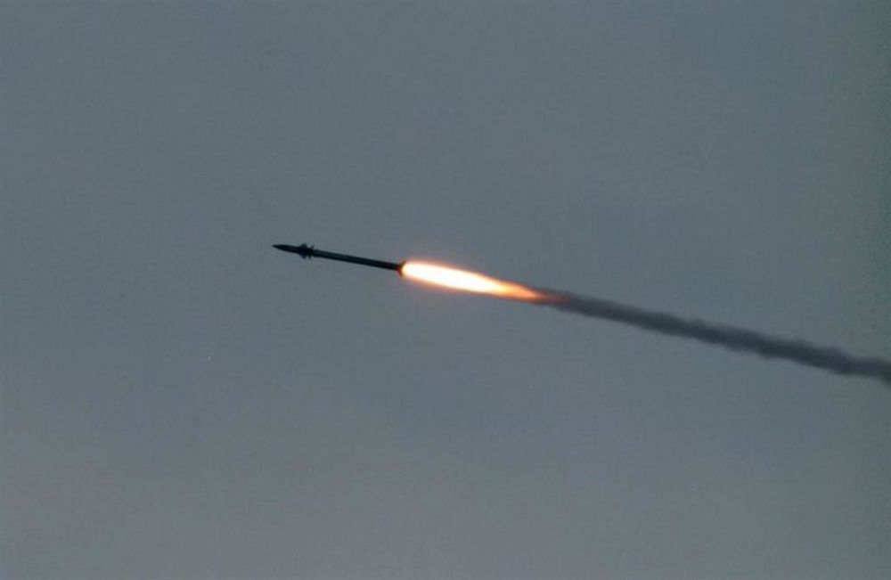 la defensa israelí interceptó un misil lanzado por el yihadismo islámico.