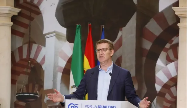 El presidente del PP, Alberto Núñez Feijóo, interviene en un acto del PP en Córdoba.