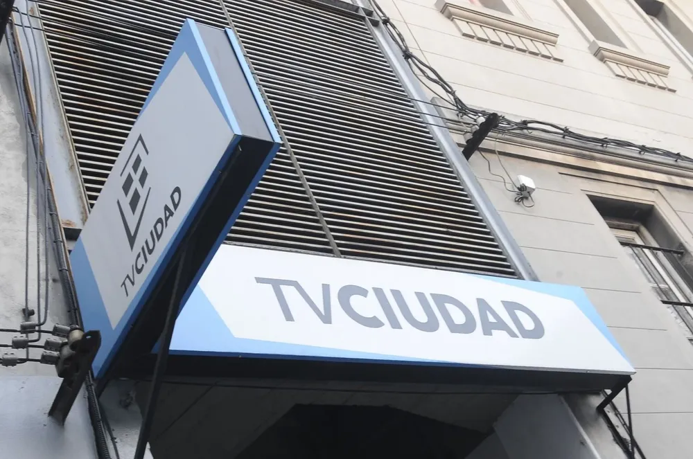 El canal suspende su programación en vivo hasta el 4 de abril