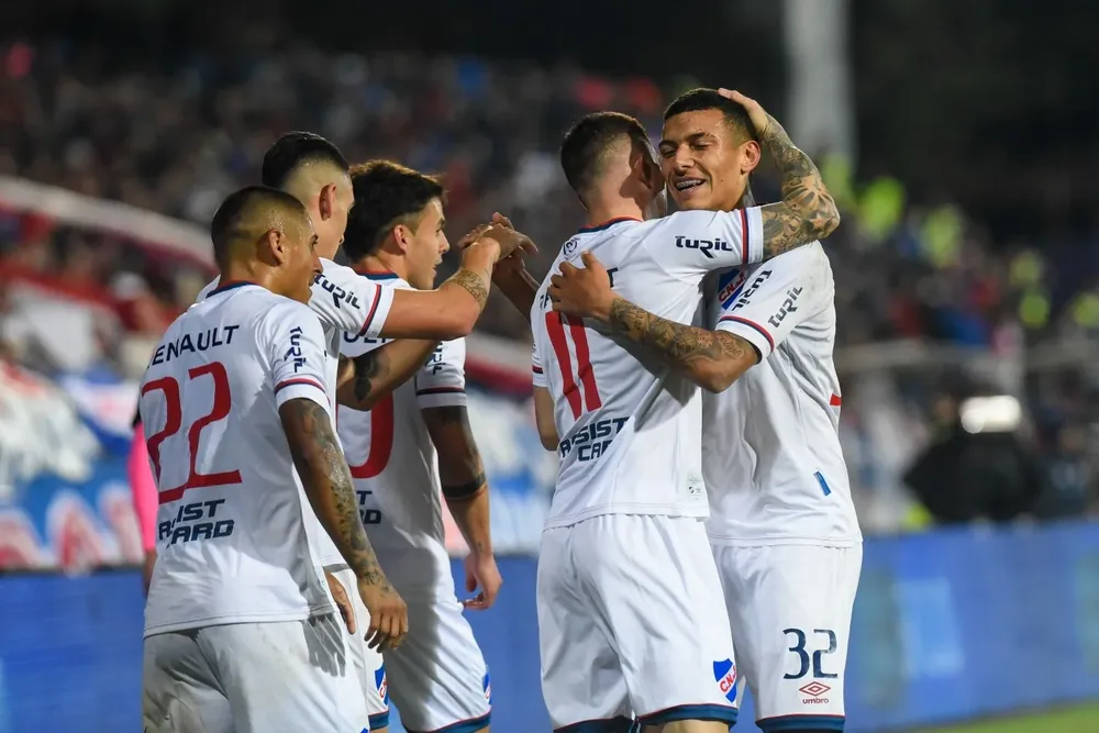 El festejo de Nacional ante Defensor Sporting