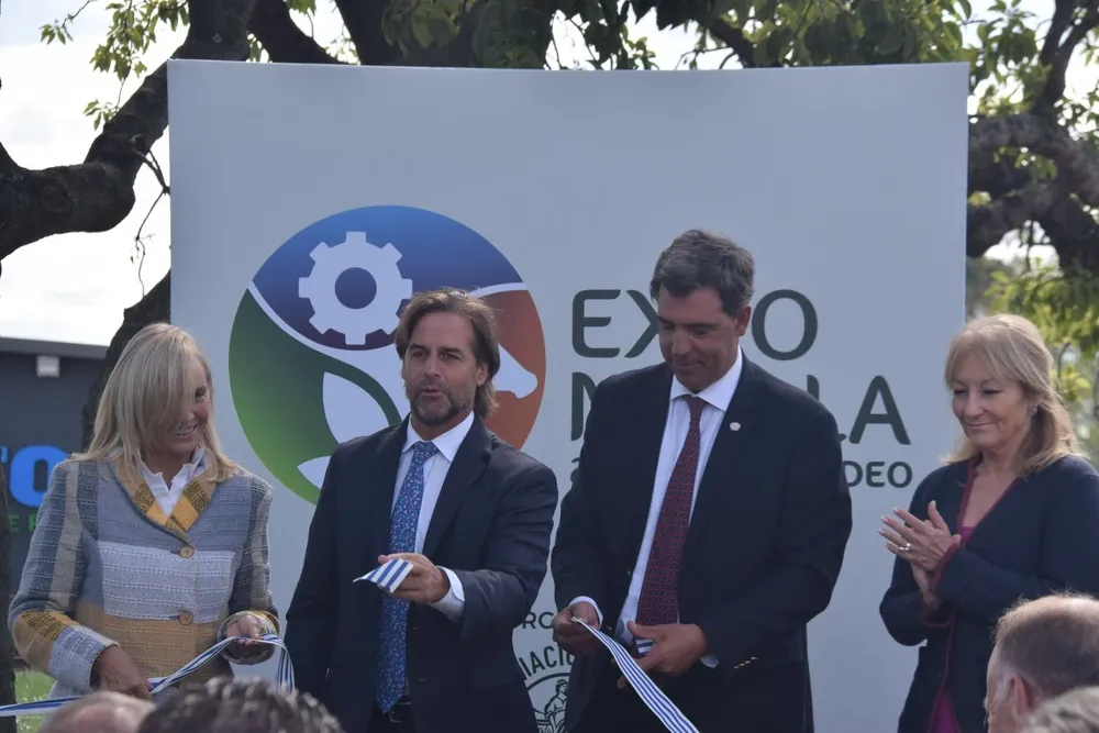 Beatriz Argimón, Luis Lacalle Pou, Gonzalo Valdés Requena y Carolina Cosse, en el acto inaugural de la Expo Melilla 2023.