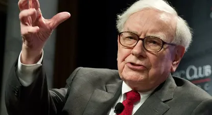 Berkshire vendió más de la mitad de sus acciones en Chevron, y abandonó casi un 98% de sus posiciones en Wells Fargo.