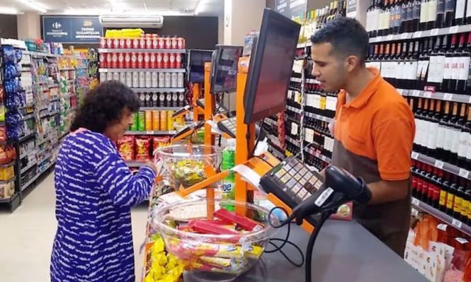 Empleados de Comercio: con aumento, ¿cuánto cobra un cajero de supermercado en marzo 2025?