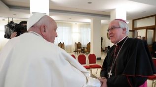 El Papa y el arzobispo de Sevilla, en la audiencia del pasado 8 de febrero.