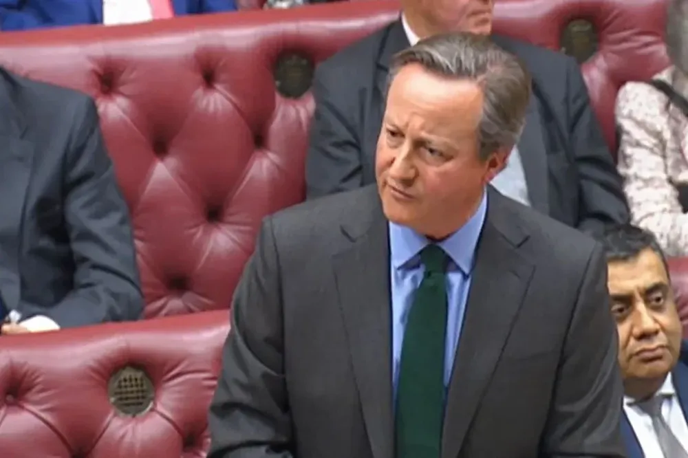 El secretario británico de Asuntos Exteriores, David Cameron, dijo que las acciones de Rusia “son completamente inaceptables”.