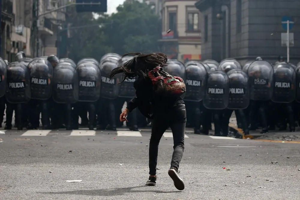 Afuera del Congreso se registraron incidentes