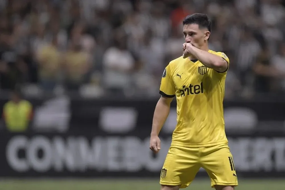 Maxi Silvera, carta de gol de Peñarol