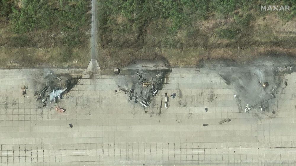 Base aérea de Olenya, al oeste de Rusia, luego de los ataques con drones ucranianos.