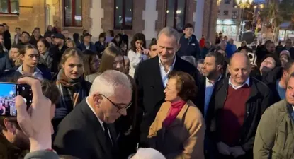 El Rey Felipe, la Reina Letizia, y sus hijas, en la procesión del Silencio, en el barrio madrileño de Carabanchel. &nbsp;&nbsp;