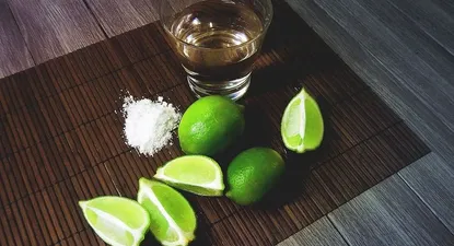quienes son los famosos que estan en el negocio del tequila