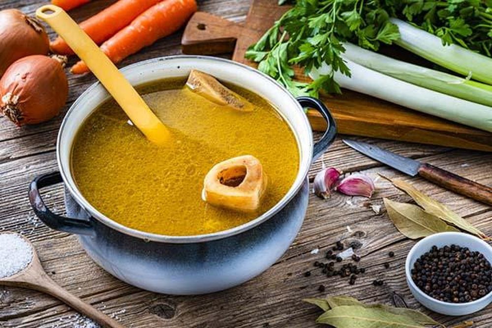 CALDO DE HUESOS