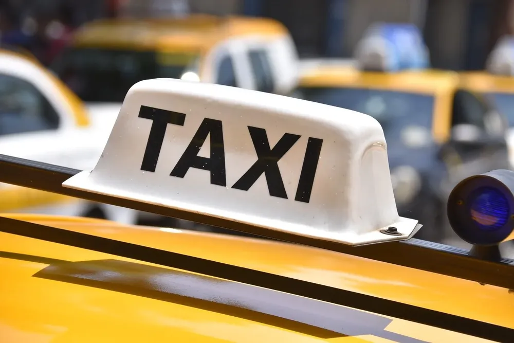 Señal de taxi. (Archivo)