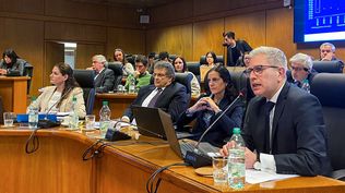 Autoridades del Banco Central y del Ministerio de Economía la semana pasada en el Parlamento. Autoridades del Banco Central y del Ministerio de Economía la semana pasada en el Parlamento.